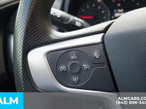 Used 2024 GMC Terrain SLE image 32