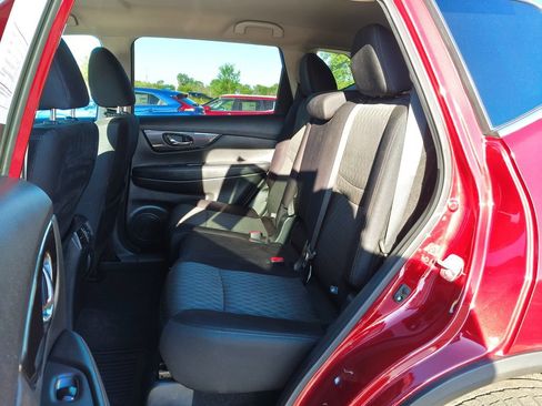 Used 2020 Nissan Rogue S AWD/4WD image 7