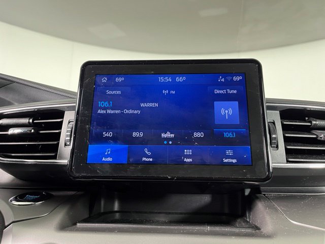 Used 2022 Ford Explorer XLT w/ Equipment Group 202A AWD/4WD image 25