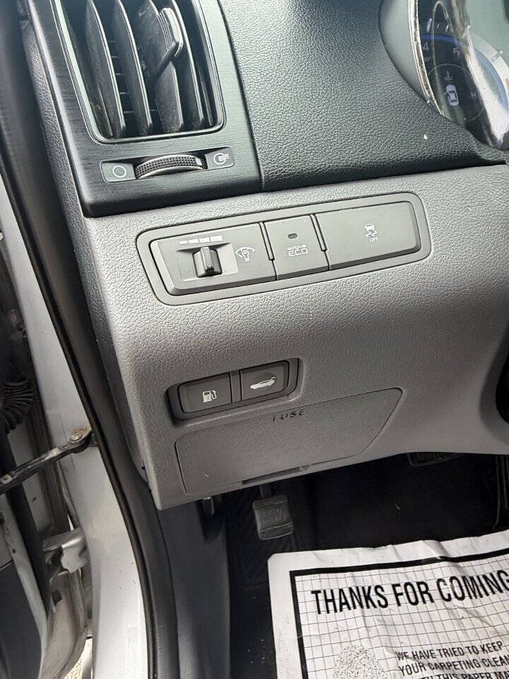 Used 2012 Hyundai Sonata GLS FWD image 11