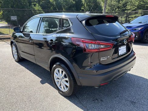 Used 2022 Nissan Rogue Sport S FWD image 5