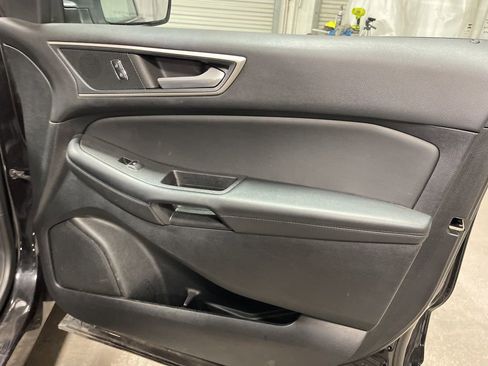 Used 2024 Ford Edge SEL image 10