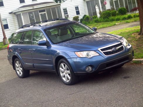 Used 2008 Subaru Outback 2.5i Limited L.L. Bean AWD/4WD image 30