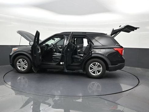 Used 2021 Ford Explorer XLT w/ Equipment Group 202A RWD image 32