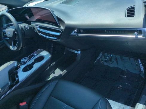 Certified 2024 Cadillac Lyriq Tech RWD image 18