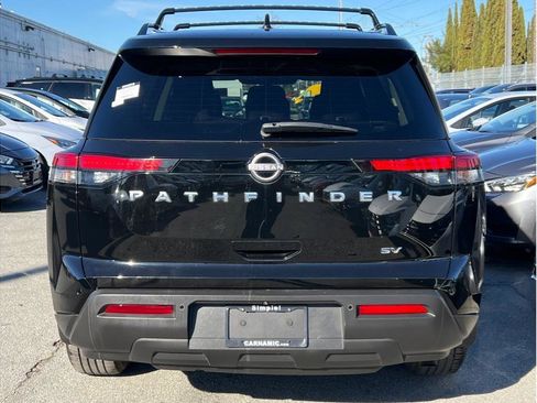 Used 2022 Nissan Pathfinder SV w/ Cargo Package image 4
