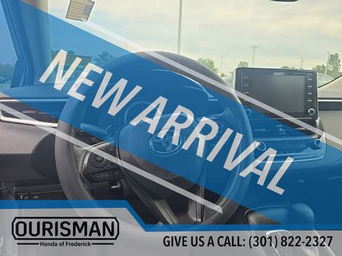 Used 2020 Toyota Corolla LE FWD image 13