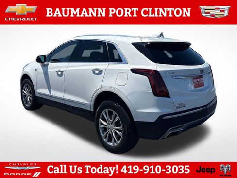 Used 2022 Cadillac XT5 Premium Luxury w/ Technology Package AWD/4WD image 3