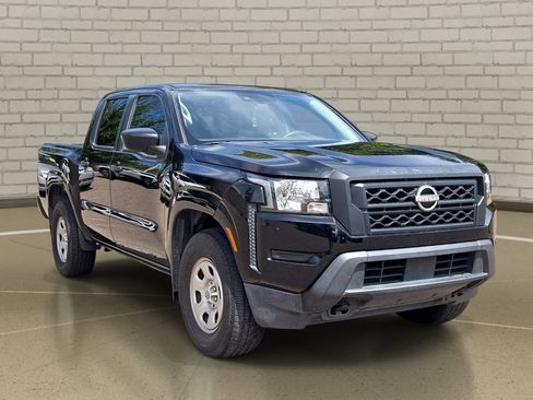 Used 2022 Nissan Frontier S w/ Technology Package AWD/4WD image 3