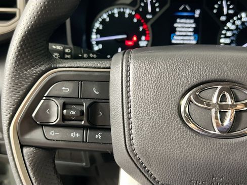 Used 2025 Toyota Tundra SR5 w/ TRD Off-Road Package AWD/4WD image 18