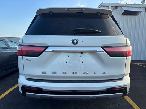 Used 2023 Toyota Sequoia Capstone AWD/4WD image 5
