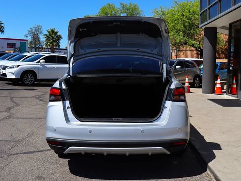 Used 2021 Nissan Versa SV FWD image 22