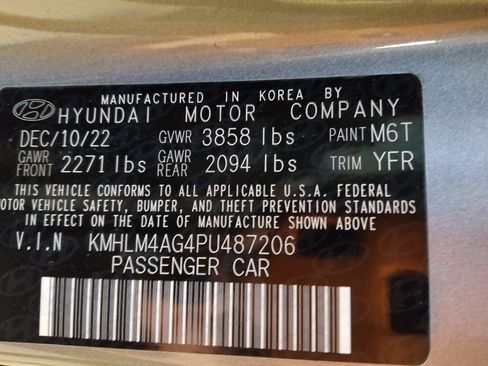 Used 2023 Hyundai Elantra SEL image 33