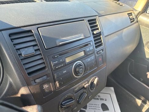 Used 2011 Nissan Versa 1.8 S w/ Plus Pkg FWD image 3