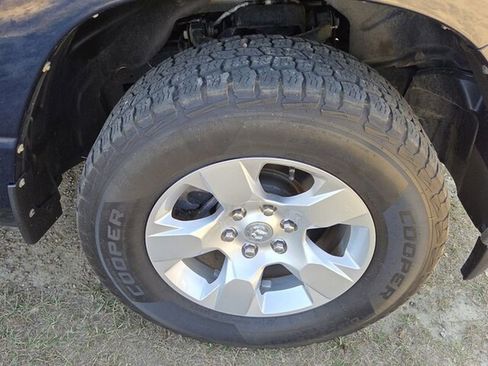 Used 2021 RAM 1500 Big Horn AWD/4WD image 17
