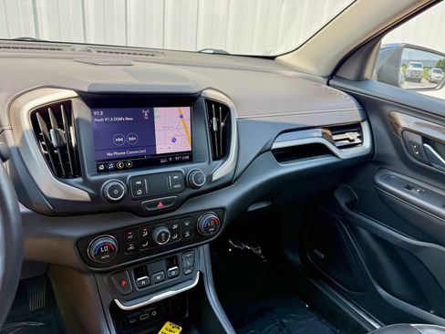Used 2020 GMC Terrain Denali w/ Denali Premium Package AWD/4WD image 22