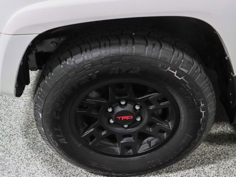 Used 2023 Toyota 4Runner SR5 Premium w/ Moonroof Package AWD/4WD image 11