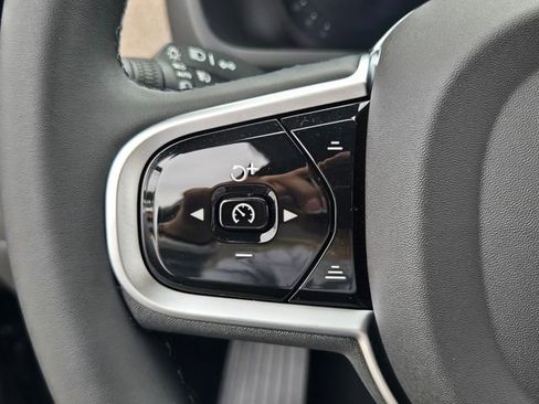 New 2026 Volvo XC90 B6 Plus w/ Protection Package Premier AWD/4WD image 27