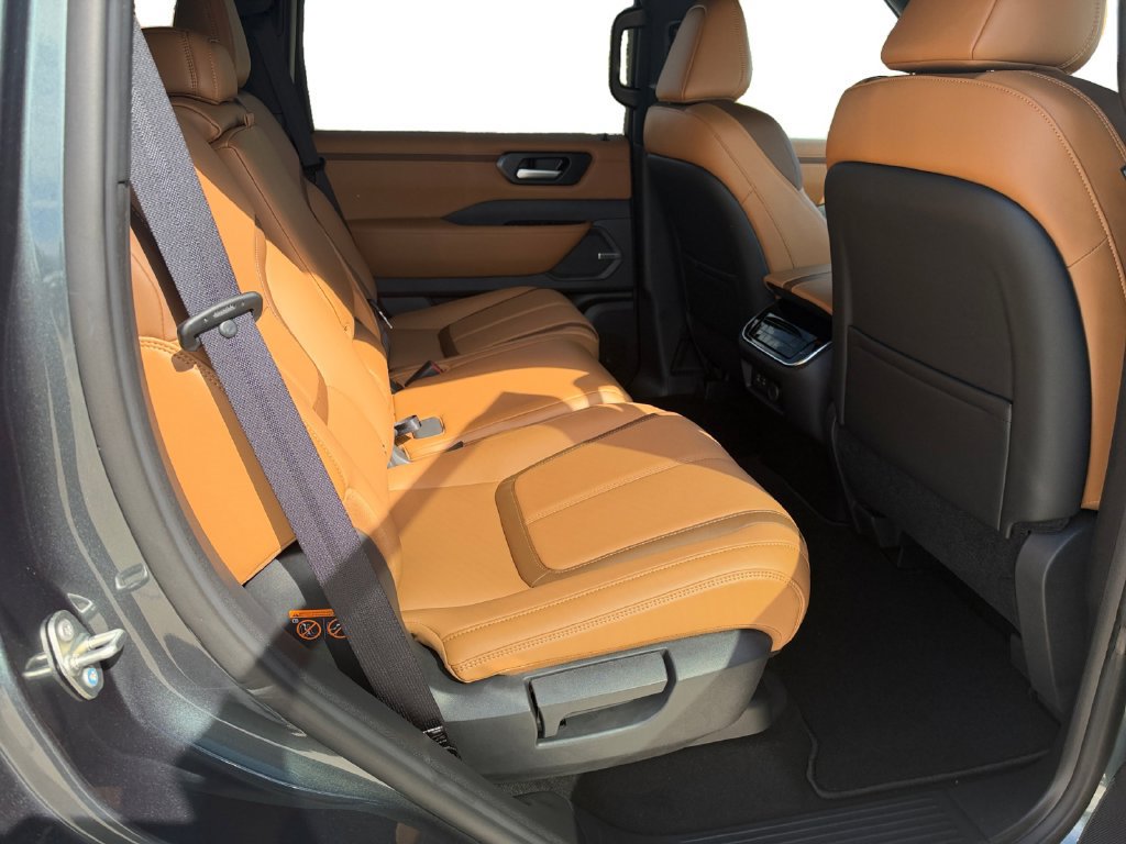 New 2027 Nissan Armada SL RWD image 17