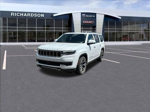 Used 2022 Jeep Wagoneer Series III w/ Premium Group I AWD/4WD image 1