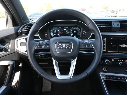 Certified 2025 Audi Q3 2.0T Premium Plus w/ Premium Plus Package AWD/4WD image 6