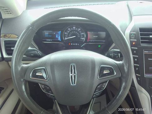 Used 2014 Lincoln MKZ Hybrid w/ Equipment Group 202A Reserve FWD image 10