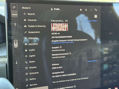 Used 2022 Tesla Model X Plaid image 19