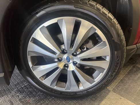 Used 2020 Subaru Ascent Touring AWD/4WD image 4
