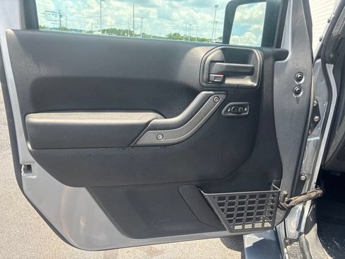 Used 2016 Jeep Wrangler Unlimited Sport w/ Quick Order Package 24S AWD/4WD image 7