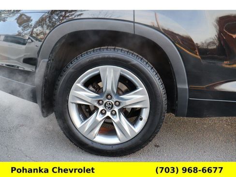 Used 2017 Toyota Highlander Limited image 33