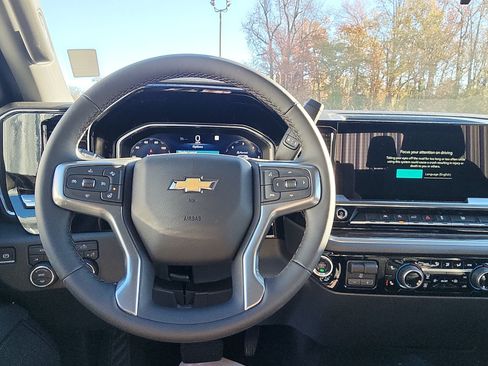 New 2026 Chevrolet Silverado 1500 LT w/ LPO, Liner Protection Package AWD/4WD image 15