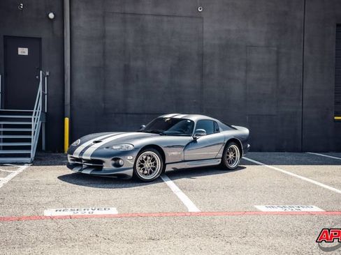 Used 2000 Dodge Viper GTS RWD image 42
