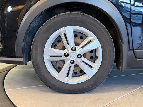 Used 2021 Nissan Kicks S FWD image 22