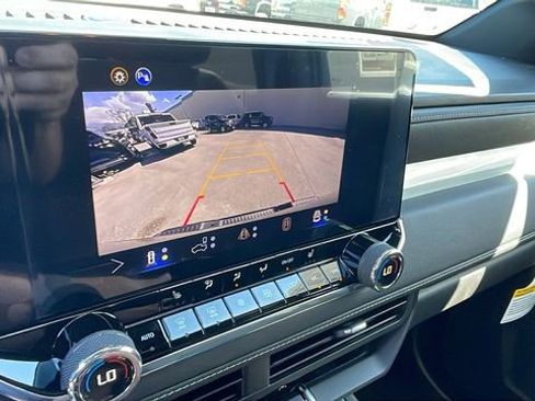 New 2026 Chevrolet Colorado LT w/ LT Convenience Package AWD/4WD image 21
