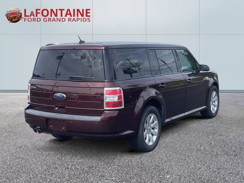 Used 2010 Ford Flex SE FWD image 7