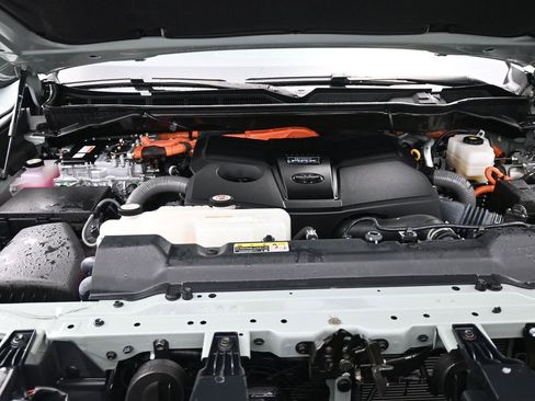 Used 2024 Toyota Tundra Limited image 18