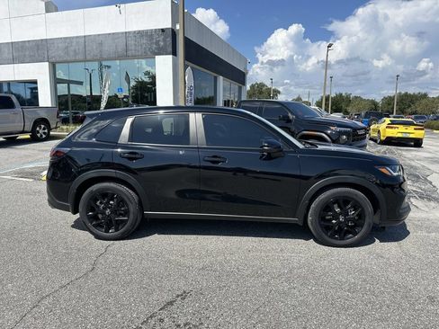 Used 2024 Honda HR-V Sport image 4