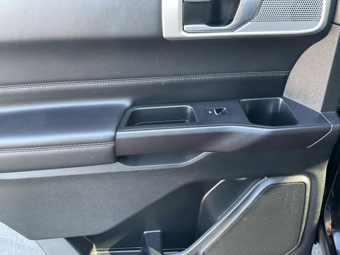 Used 2020 Ford Explorer Platinum AWD/4WD image 11