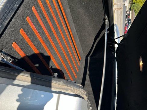 Used 2004 Chevrolet SSR w/ Preferred Equipment Group image 63