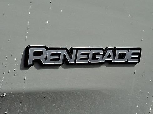 Used 2019 Jeep Renegade Altitude w/ Quick Order Package 2XM image 31