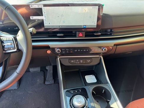 New 2026 Kia Carnival SX w/ SX Dark Edition Package FWD image 48