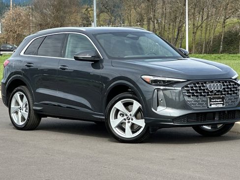 New 2025 Audi Q5 Premium Plus image 1