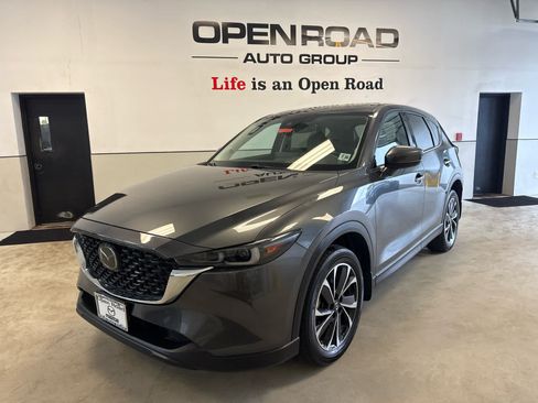 Used 2023 MAZDA CX-5 AWD 2.5 S w/ Premium Package image 2