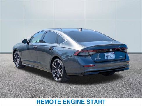Used 2024 Honda Accord Touring image 9