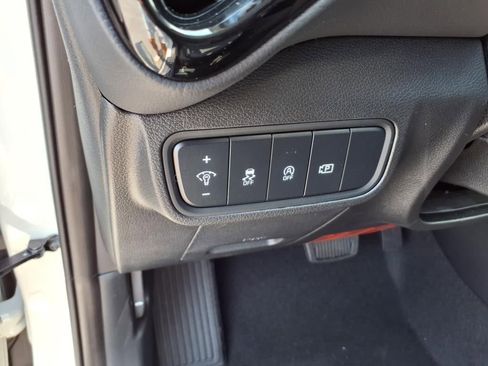 New 2025 Kia Soul S image 17