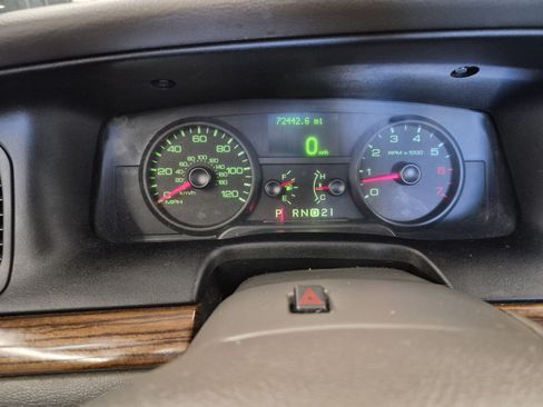 Used 2007 Ford Crown Victoria LX RWD image 20
