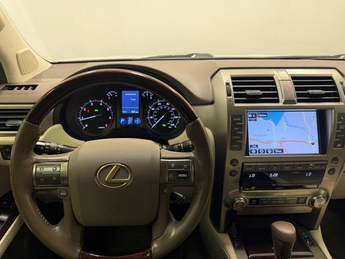 Used 2018 Lexus GX 460 Luxury w/ Preferred Accessory Package AWD/4WD image 21