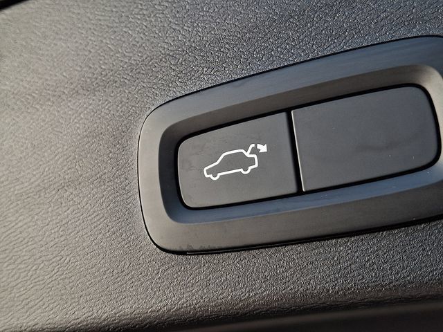 Used 2021 Volvo XC40 T5 Momentum AWD/4WD image 28