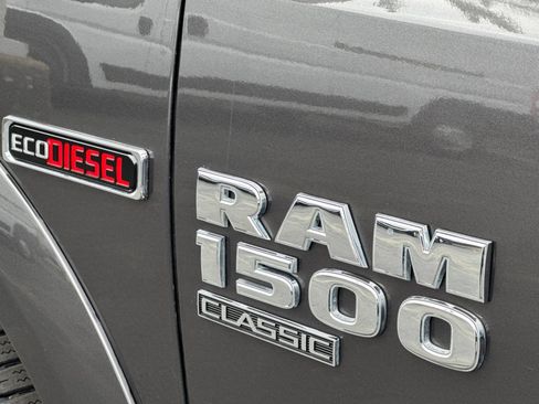 Used 2019 RAM 1500 Laramie w/ Convenience Group AWD/4WD image 30