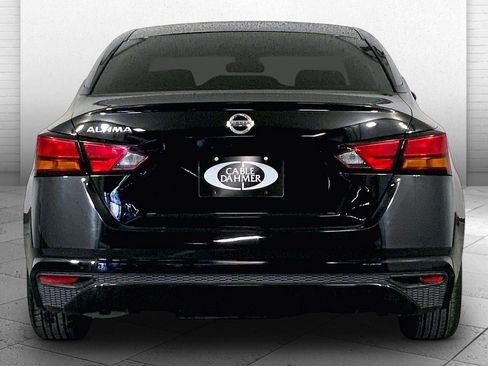 Used 2022 Nissan Altima 2.5 S image 3